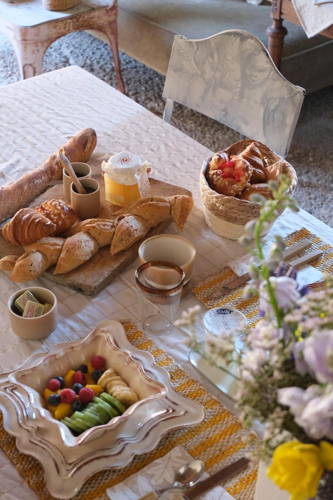 Bed and Breakfast La Petite Parenthese Chaveyriat Екстер'єр фото